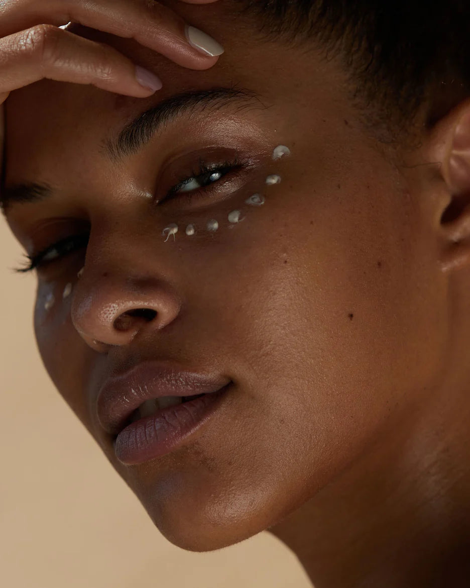 La Crème Réparatrice Regard